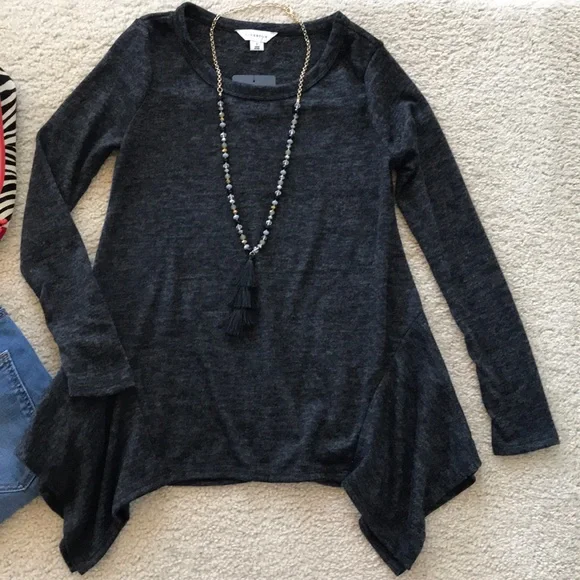 Black Handkerchief Hem Tunic Top - Picture 2 of 7